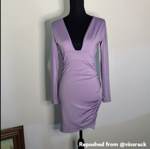 Dresses & Skirts - 5/$50 EUC Womens Lilac Plunge Open Back Mini Dress Sz. M
